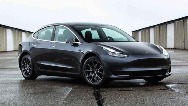 年轻人的第一台车，早都从宝马3系变成特斯拉Model3了