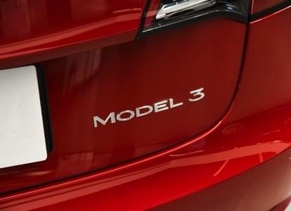 年轻人的第一台车，早都从宝马3系变成特斯拉Model3了