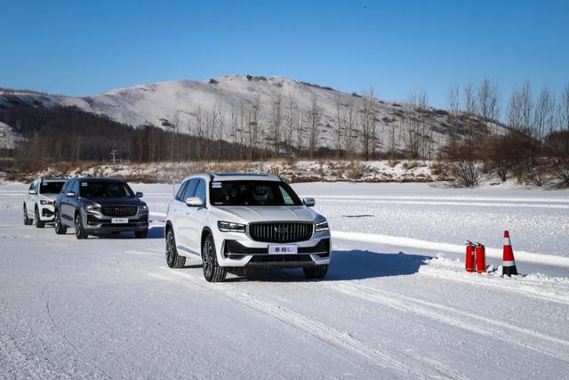 一箱油能跑1300km！吉利“中国星”系列车型冰雪试驾