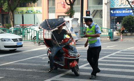 明确了！电动车、电动三轮车上路不再“零门槛”，车主还得有这些 ...