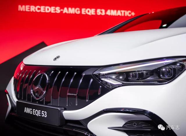 687匹的梅赛德斯AMG EQE发布，3.3秒破百还带有后轮转向