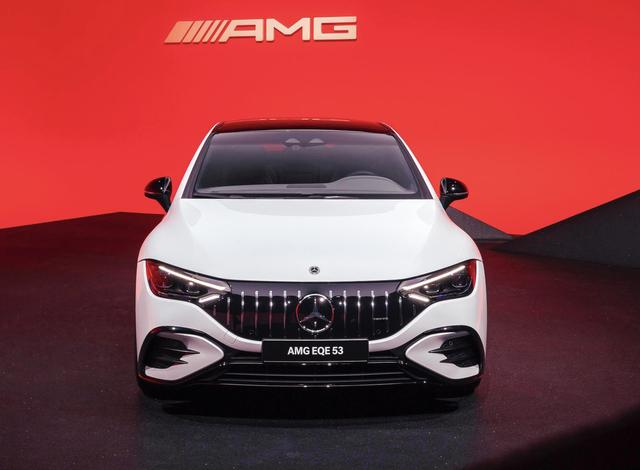 和燃油版AMG E63说再见 全新AMG EQE正式首发