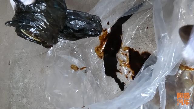 自己换机油竟如此简单，喵哥手把手教你吸油泵换机油，看一遍就会