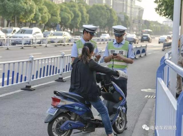 案例说法：深圳女车主告警察，官司打了近9年，最后赢得有点憋屈