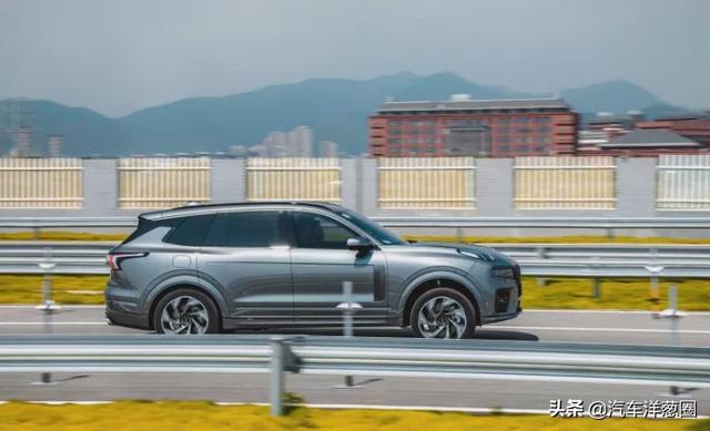 深度解析：领克09真是XC90的换壳车吗？27万起售贵了还是超值？