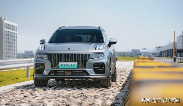 深度解析：领克09真是XC90的换壳车吗？27万起售贵了还是超值？