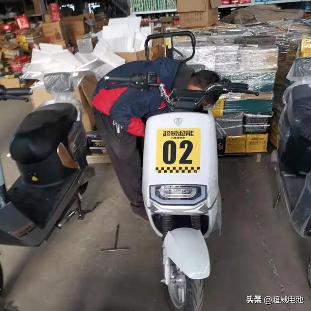 已经用了6个月的超威超能石墨烯旧电池，竟然还能跑120km