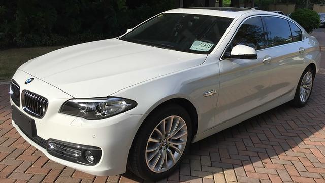 宝马BMW 5系 530el混合动力汽车高压紧急切断开关操作