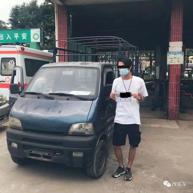 这动手能力也太强了！车友纯手工打造纯粹JDM小货车