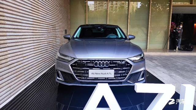 5.6秒破百、3.0T V6引擎的魅力，深入试驾奥迪A7L 55TFSI