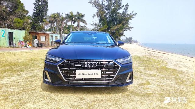 5.6秒破百、3.0T V6引擎的魅力，深入试驾奥迪A7L 55TFSI