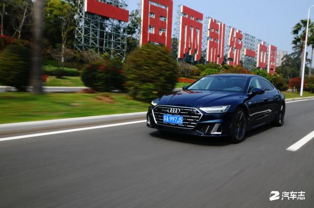 5.6秒破百、3.0T V6引擎的魅力，深入试驾奥迪A7L 55TFSI