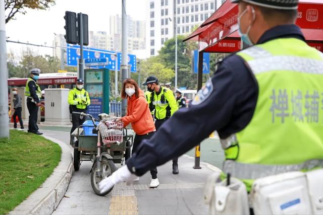 2月，电动车新规明确，涉及两轮/三轮/四轮车，部分车型无法上路