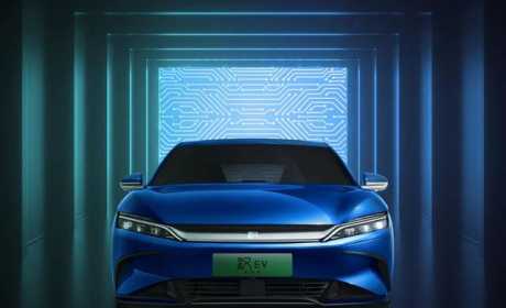 比亚迪汉 EV 创世版正式公布：715km 续航，零百加速 3.9s