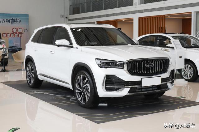 2.0T+8AT带四驱，低价高配高品质家用大SUV，油耗不高，吉利星越L