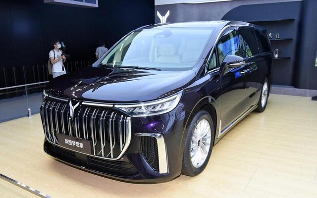 又有3款新车开启预售！8万多的合资SUV，38万起的国产MPV，选谁？