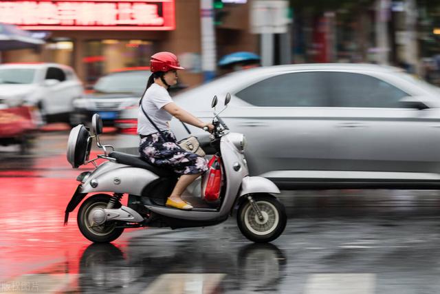 才知道，电动车充满需要几度电？怎么充电更省钱? 还有3个充电技巧