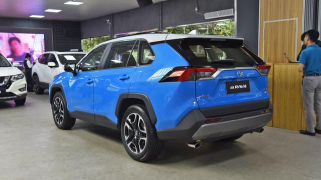 7个配置差异，差价3千，威兰达、RAV4荣放该选谁？