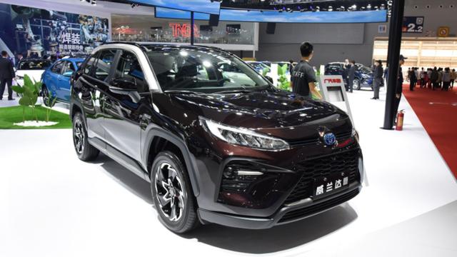 7个配置差异，差价3千，威兰达、RAV4荣放该选谁？