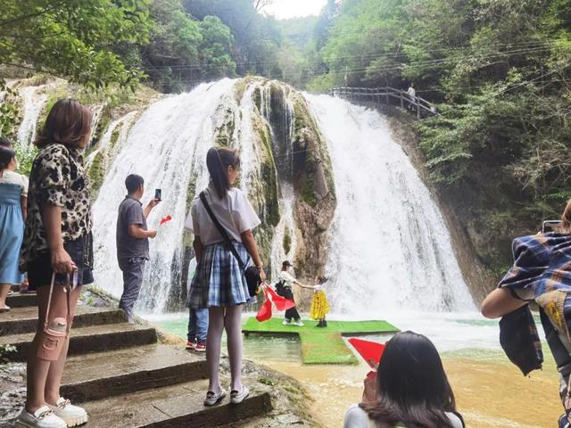 宁夏游客惊叹，十堰大山竟藏有如此美景