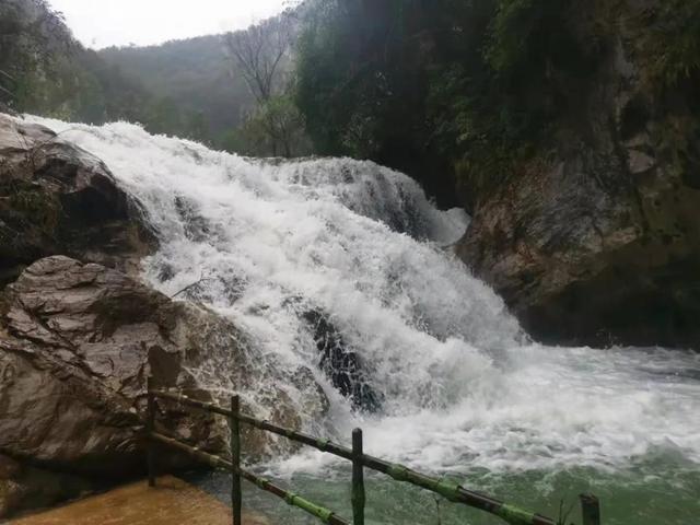 宁夏游客惊叹，十堰大山竟藏有如此美景