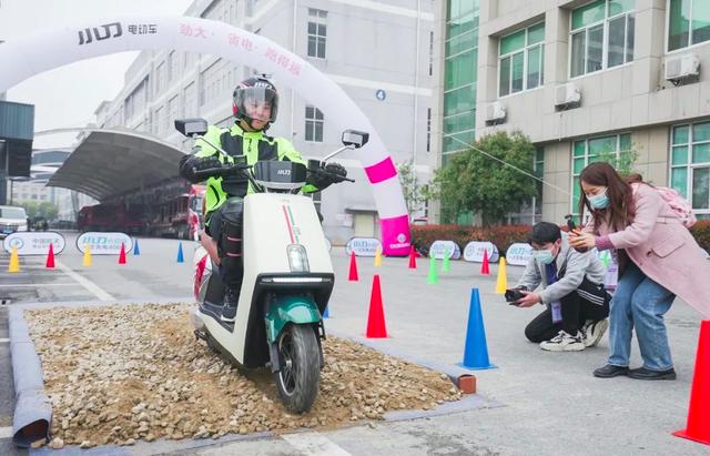 电动车里程新突破，开启续航400里时代，首批5款新车入围