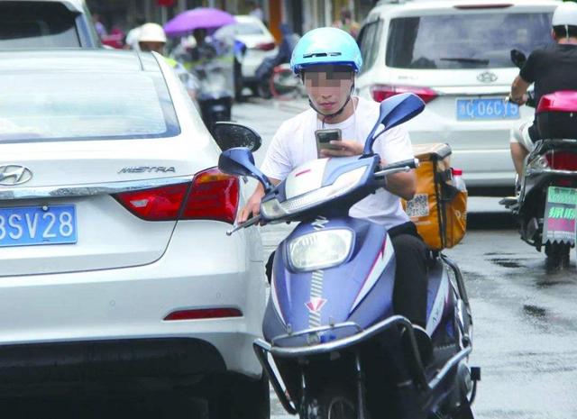 写给电动自行车驾驶人的一封信！四个陋习能否改正？