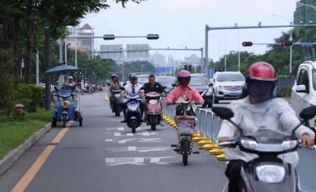 广大车主关心的，电动车与汽车的“路权”问题，今日尘埃落定 ... ...