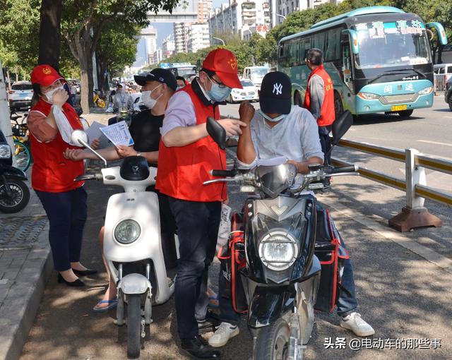 明确了！C1驾驶证可以骑电动车吗？交警：只有两种能骑，别再搞错