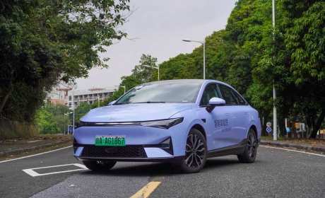 续航510公里，功率155kW，小鹏P5开起来是啥体验？