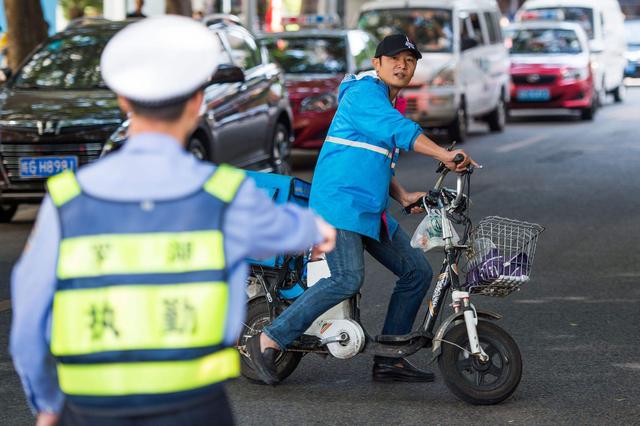 5月，多地明确电动车管理，国标车中也有3种不能上路，车主要注意