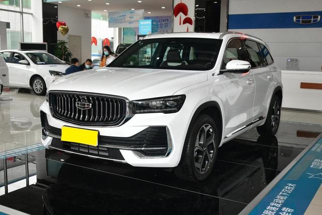 定位紧凑型SUV，轴距超2.8米，13.72万起售配2.0T，体验吉利星越L