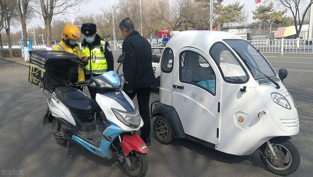 开电动车，考驾照的流程、费用、年龄明确，尤其是70岁以上