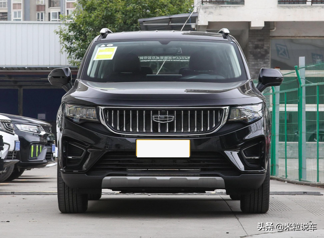 10.36万起！吉利豪越：豪华内饰+7座中型SUV+1.8T，被低估了