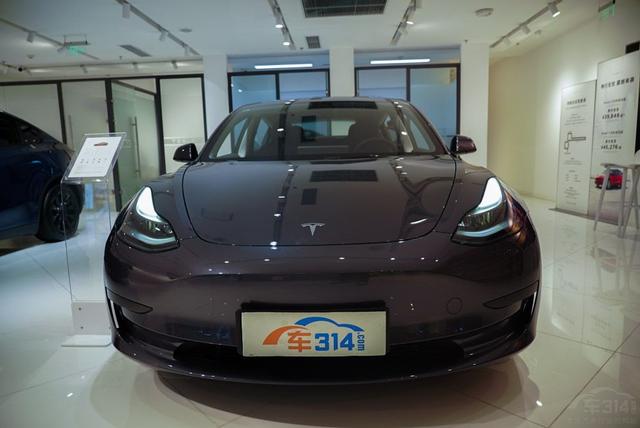 特斯拉Model 3 才是真香车？比亚迪汉EV 四驱千山翠限量版有话要说