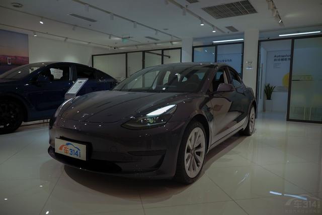 特斯拉Model 3 才是真香车？比亚迪汉EV 四驱千山翠限量版有话要说