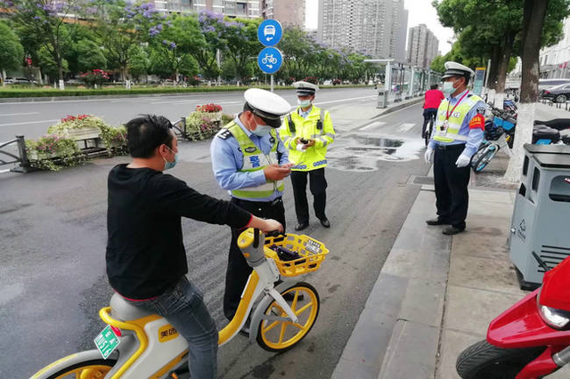 骑行有方！昆明多举措推进共享电动自行车交通违法整治