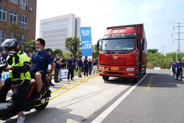 小刀又搞大动作？一次充电逛十县，全面开跑