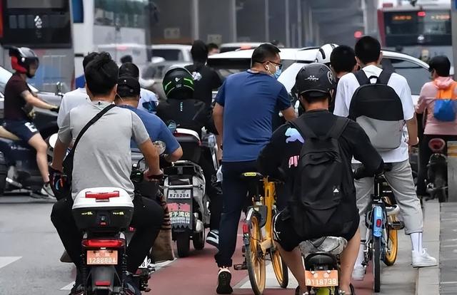 超标电动车过渡期结束，只有禁行这一个选择吗？多地给出解决办法