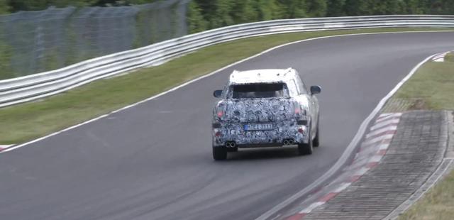 有望推出插混系统 全新MINI COUNTRYMAN赛道测试曝光