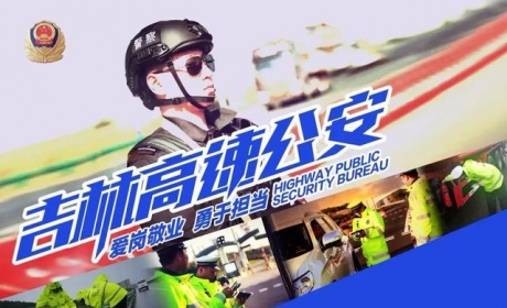 一线资讯 | 货车“特殊”货物散落 交警及时消除隐患