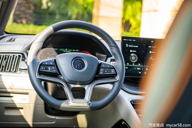 20万级纯电SUV“全能选手”，试驾比亚迪宋PLUS EV