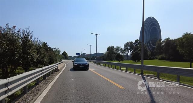 708km续航真实能跑多少？北京京郊游跑山实测极狐阿尔法S