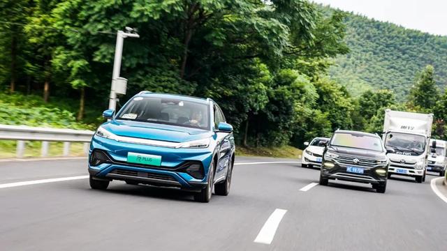 比亚迪首款15万纯电SUV，​开着行吗？