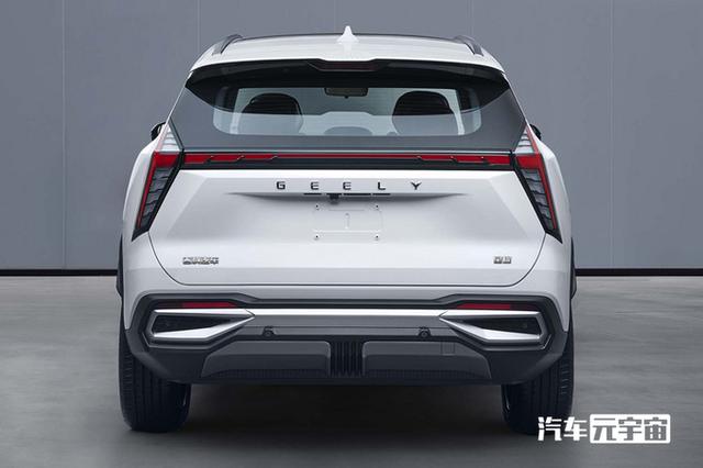 吉利全新SUV街拍曝光！“换壳”老XC60，比CS75大，2.0T动力