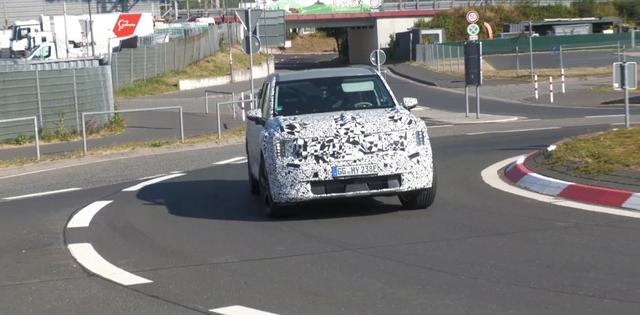 中大型纯电SUV 起亚EV9路试曝光