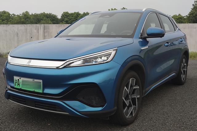 比亚迪元PLUS实拍，e平台3.0首款SUV ，售价仅13.78万起