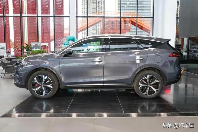 比亚迪唐EV：续航730KM+动感造型，售30.98万！家用首选SUV？