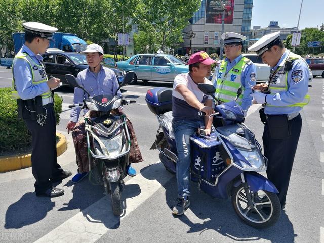 明确！这3种电动车，不用上牌、不用驾照也能上路，一次性说明白