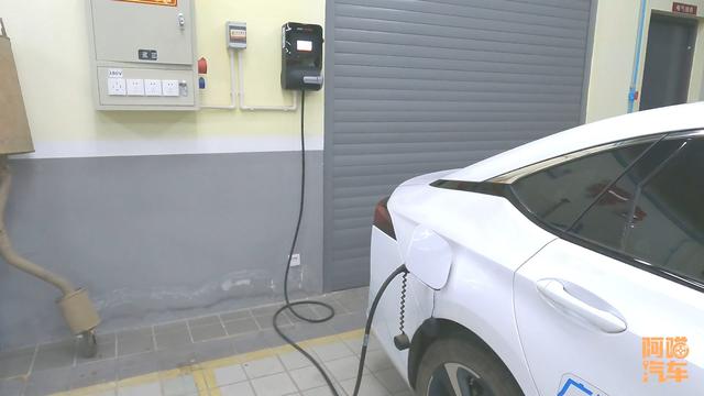 2035年禁售燃油车，你觉得会实现吗？电车真能完全取代燃油车吗？